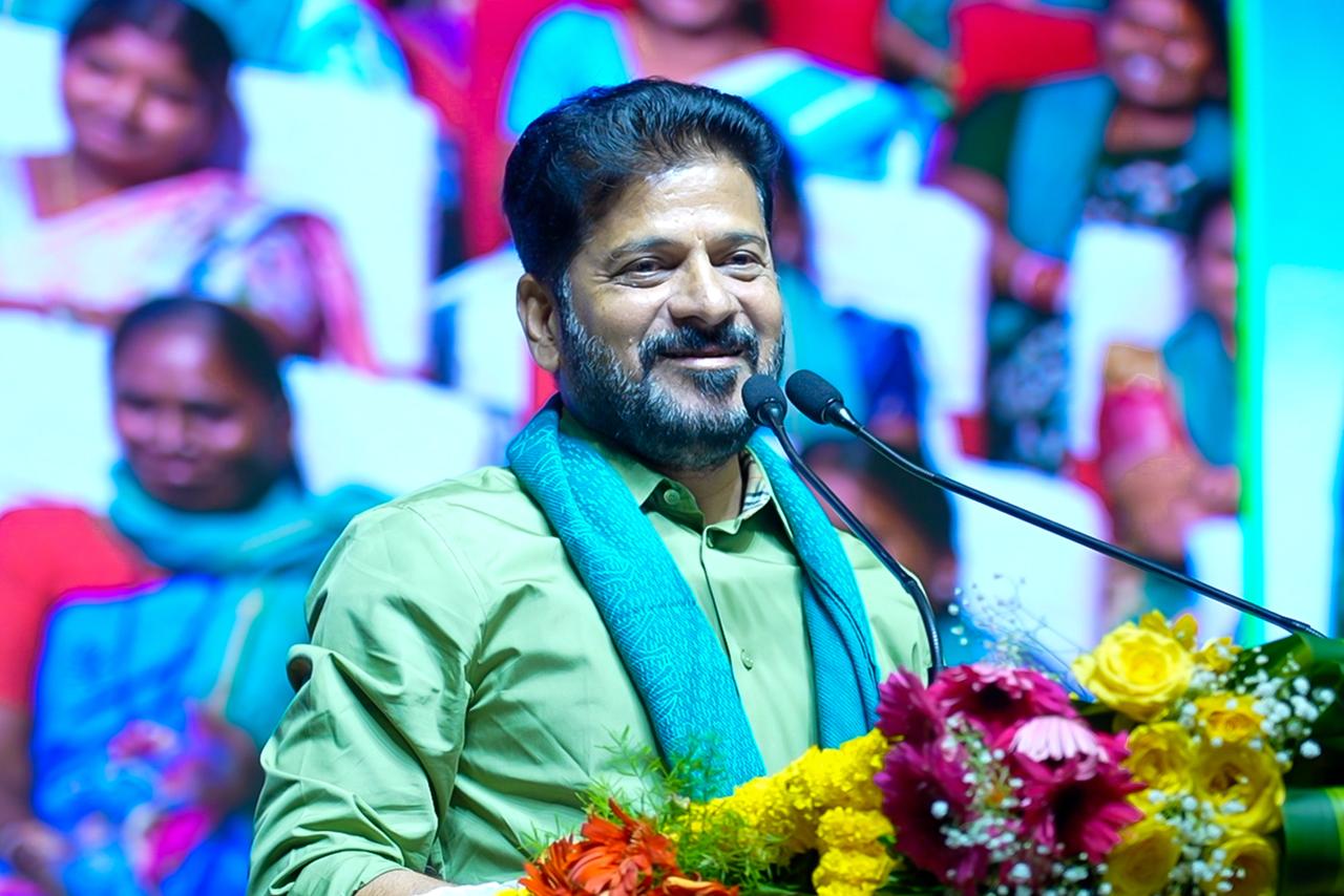 Hon’ble Chief Minister Sri A. Revanth Reddy Releases Rythu Bharosa; Addresses Farmers at Shilpakala Vedika, Hyderabad. — image 2