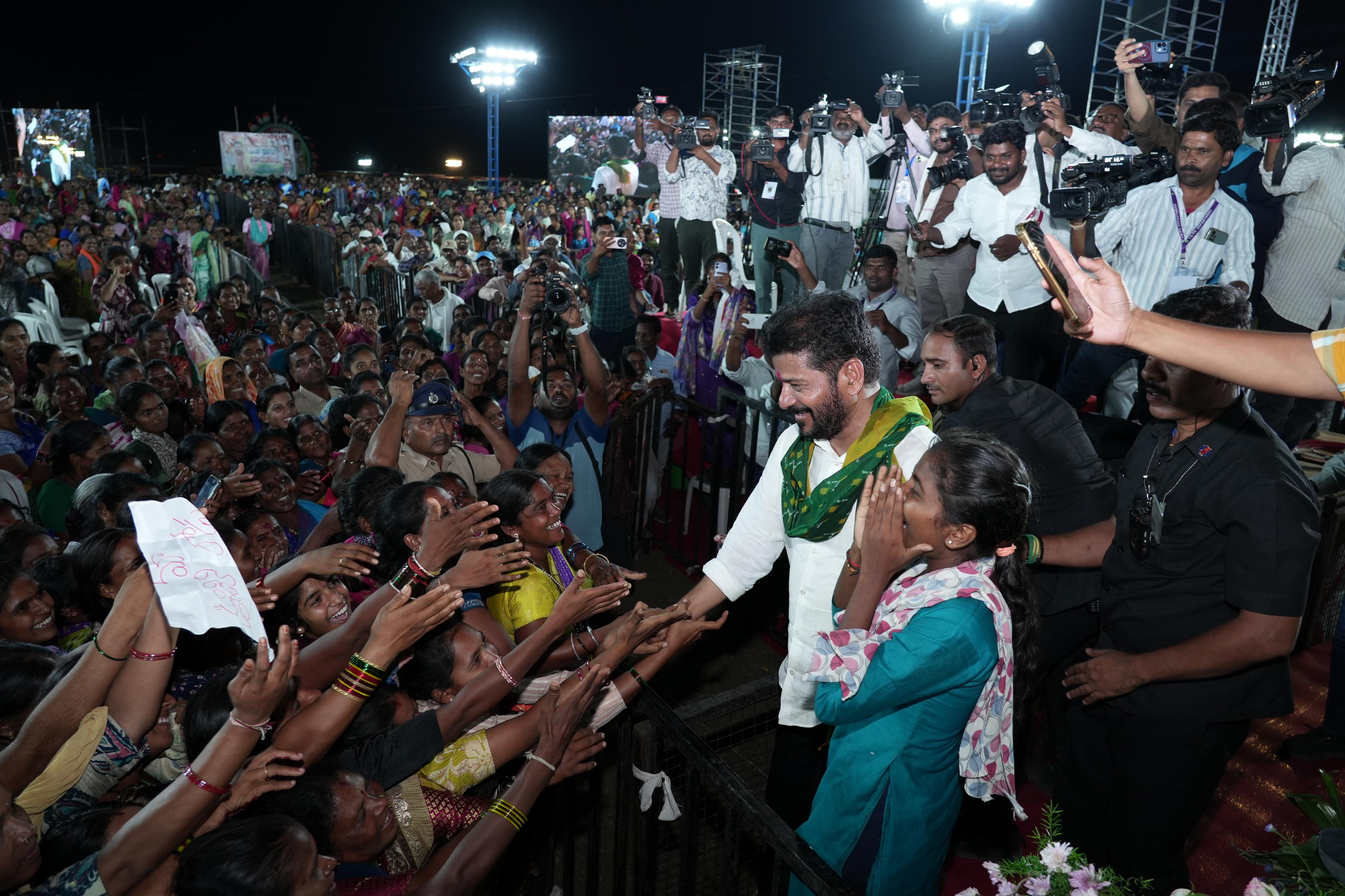 Hon’ble CM Sri A. Revanth Reddy inaugurated and lays the foundation stone for various development works and addresses a public meeting at Kagaznagar X Road, Komaram Bheem Asifabad District, under the Praja Palana – Pragathi Pranalika Programme. — image 3