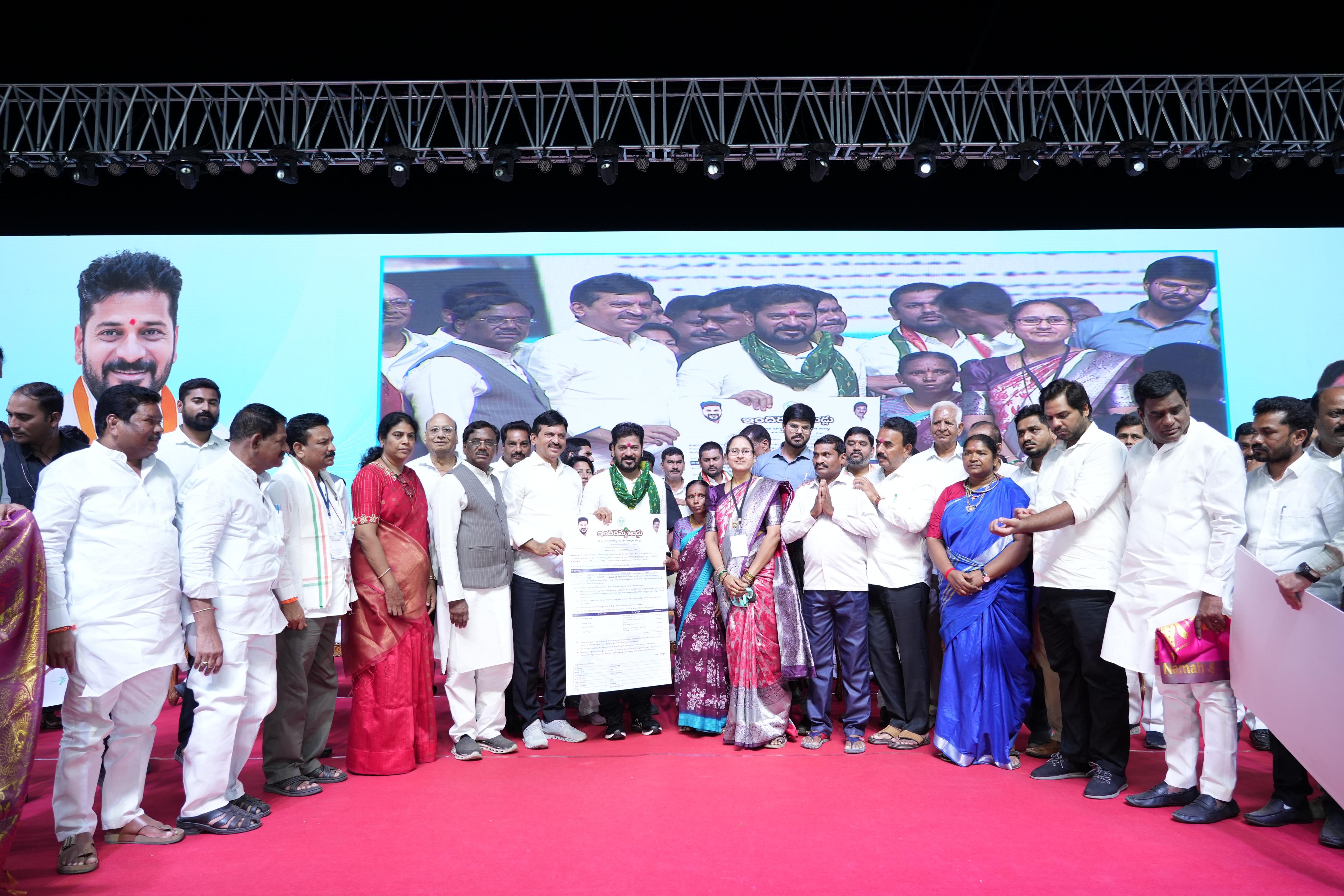 Hon’ble CM Sri A. Revanth Reddy inaugurated and lays the foundation stone for various development works and addresses a public meeting at Kagaznagar X Road, Komaram Bheem Asifabad District, under the Praja Palana – Pragathi Pranalika Programme. — image 6
