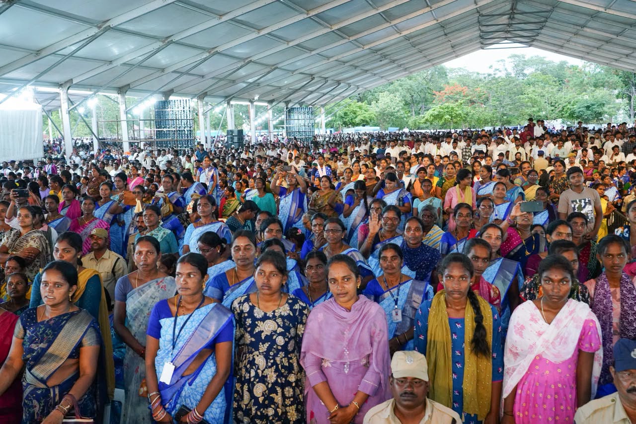 Hon’ble CM Sri A. Revanth Reddy Inaugurates Development Works and Addresses a Public Meeting at NG College Grounds, Nalgonda. — image 4