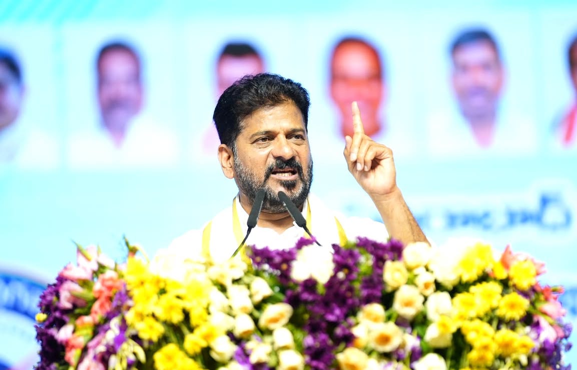 Hon’ble CM Sri A. Revanth Reddy inaugurates various development works in the Cyberabad Municipal Corporation I addresses the public at Miyapur Cross Roads. — image 3