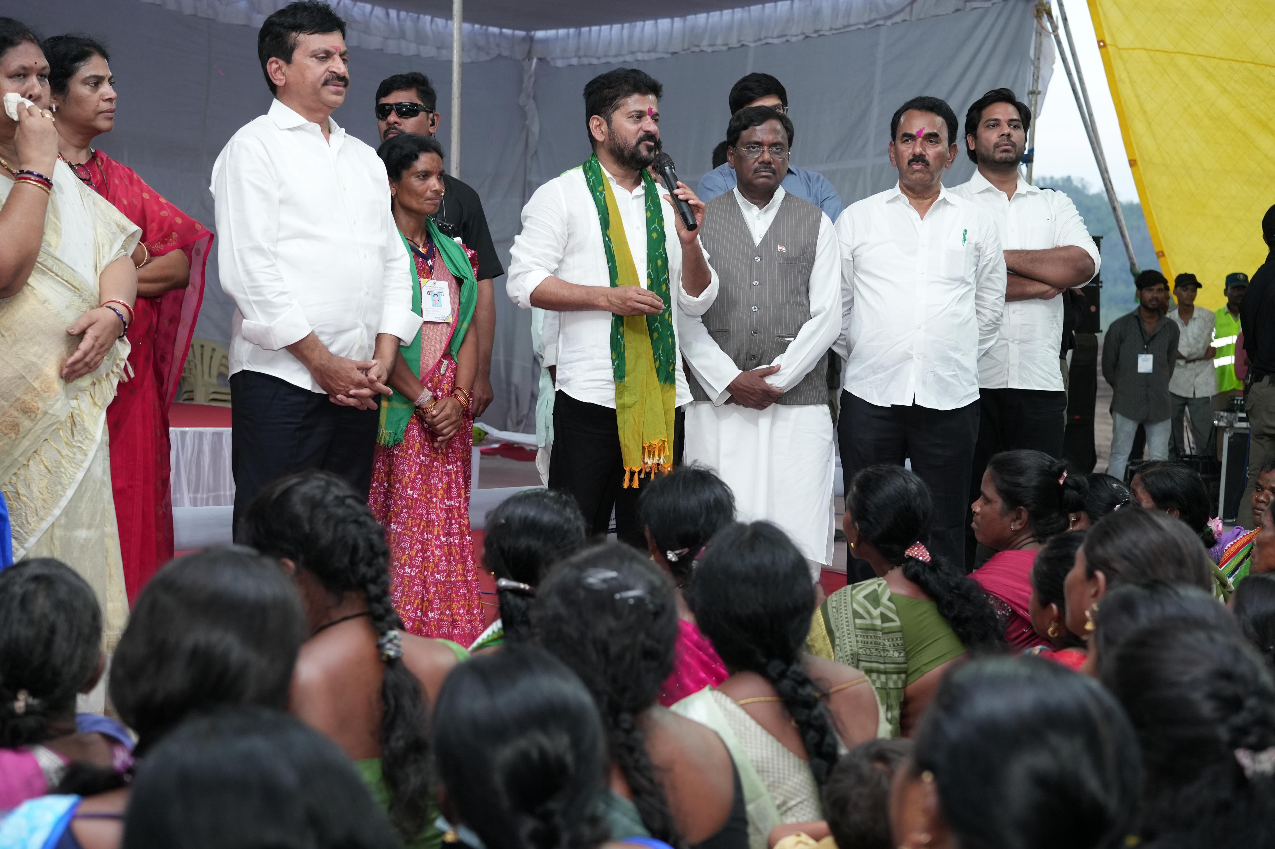 Hon’ble CM Sri A. Revanth Reddy Participated in Indiramma Indlu Gruhapraveshalu, Launches for the 2nd Phase at Kothari Village in KB Asifabad District. — image 6
