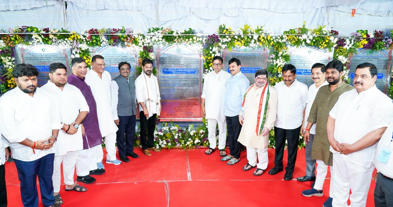 Hon’ble CM Sri A. Revanth Reddy Participated in the Inaugural Programme of Education Week as part of Praja Palana – Pragathi Pranalika at LB Stadium, Hyd.