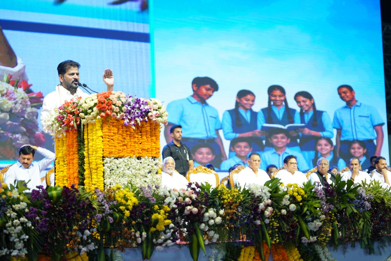 Hon’ble CM Sri A. Revanth Reddy Participated in the Inaugural Programme of Education Week as part of Praja Palana – Pragathi Pranalika at LB Stadium, Hyd. — image 9