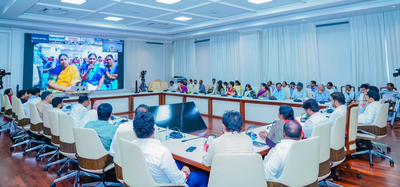 Hon’ble CM Sri A. Revanth Reddy Participated in Virtual Foundation Stone Laying for 8,000 SHG Village Organization Mahila Grama Sangham Buildings and Launches New Saree Design for 1 Crore Women of Telangana at Dr B R Ambedkar Telangana State Secretariat — image 6