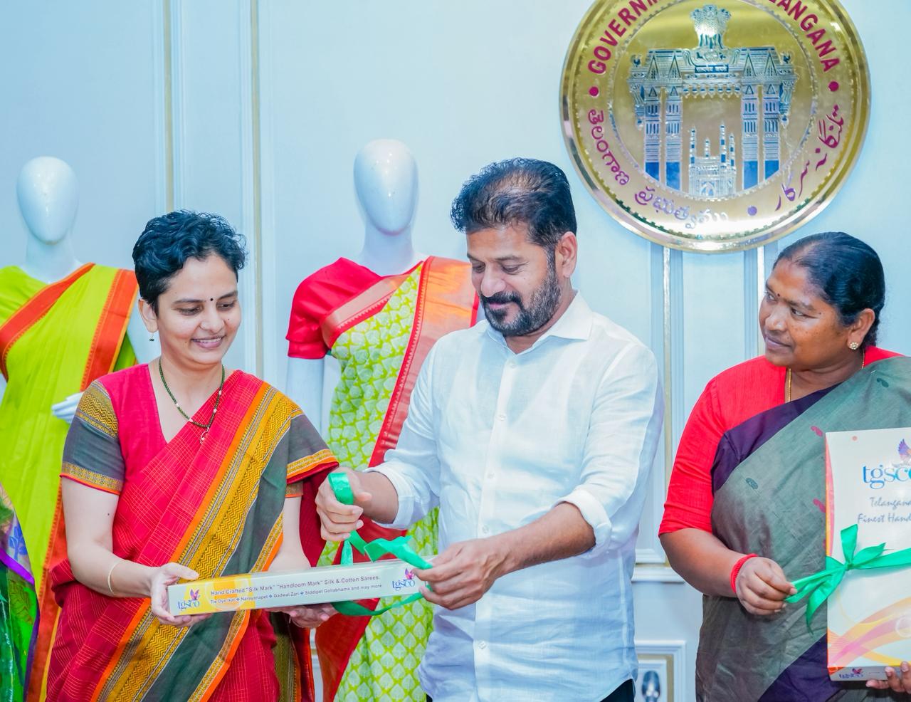 Hon’ble CM Sri A. Revanth Reddy Participated in Virtual Foundation Stone Laying for 8,000 SHG Village Organization Mahila Grama Sangham Buildings and Launches New Saree Design for 1 Crore Women of Telangana at Dr B R Ambedkar Telangana State Secretariat — image 10