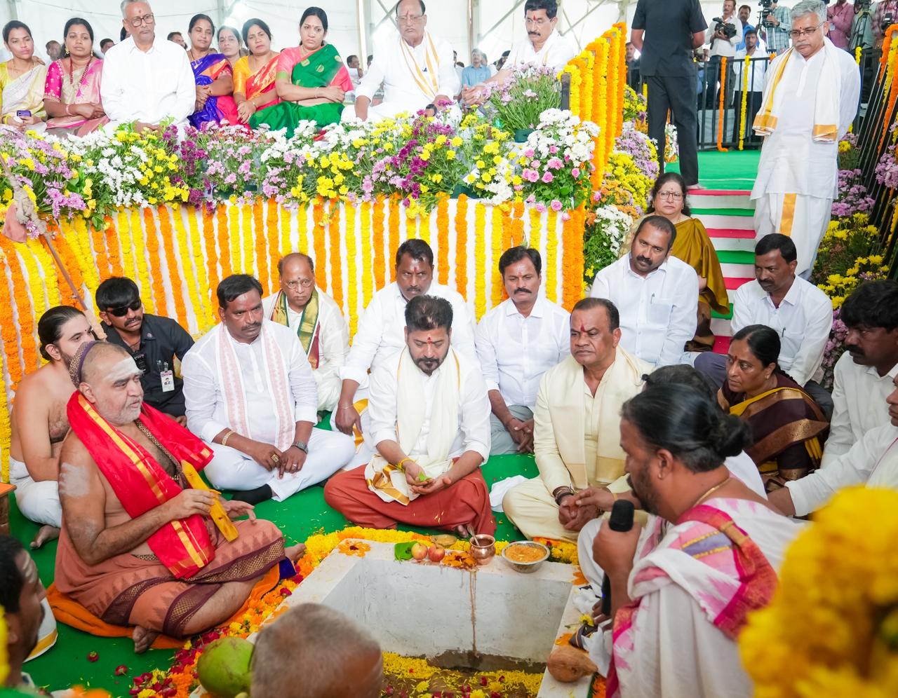 Hon’ble CM Sri A. Revanth Reddy Performs Bhoomi Pooja for Sri Lakshmi Narasimha Swamy Veda Patashala at Yadagirigutta & Launches Devt Works at Temple City. — image 2